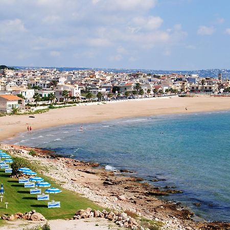 דונלוקאטה Hotel Acquamarina מראה חיצוני תמונה