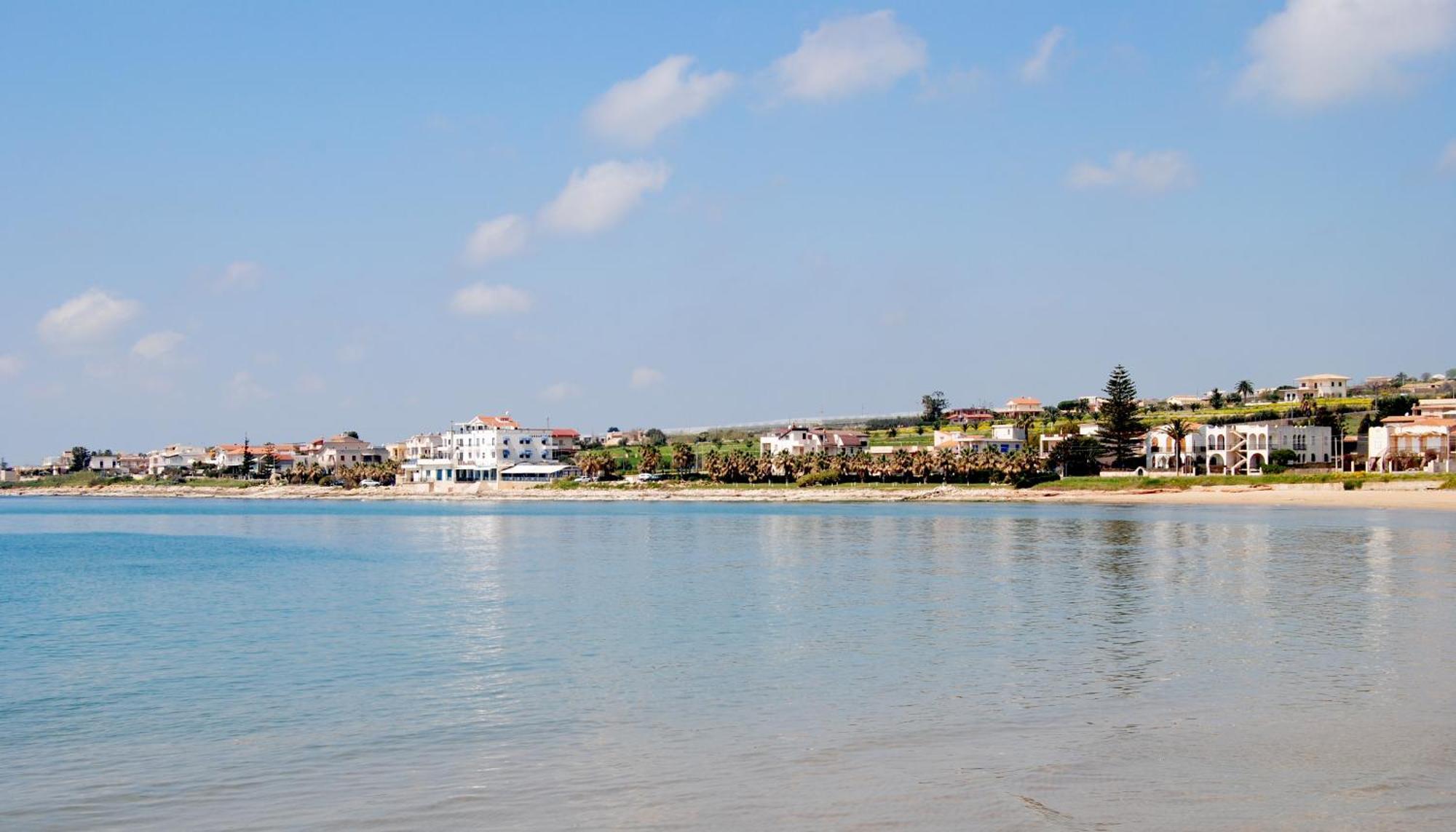 דונלוקאטה Hotel Acquamarina מראה חיצוני תמונה